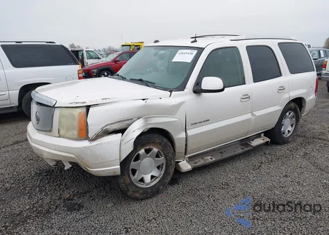 2004 Cadillac Escalade Standard z USA, uszkodzony, nr VIN 1GYEK63N24R100557